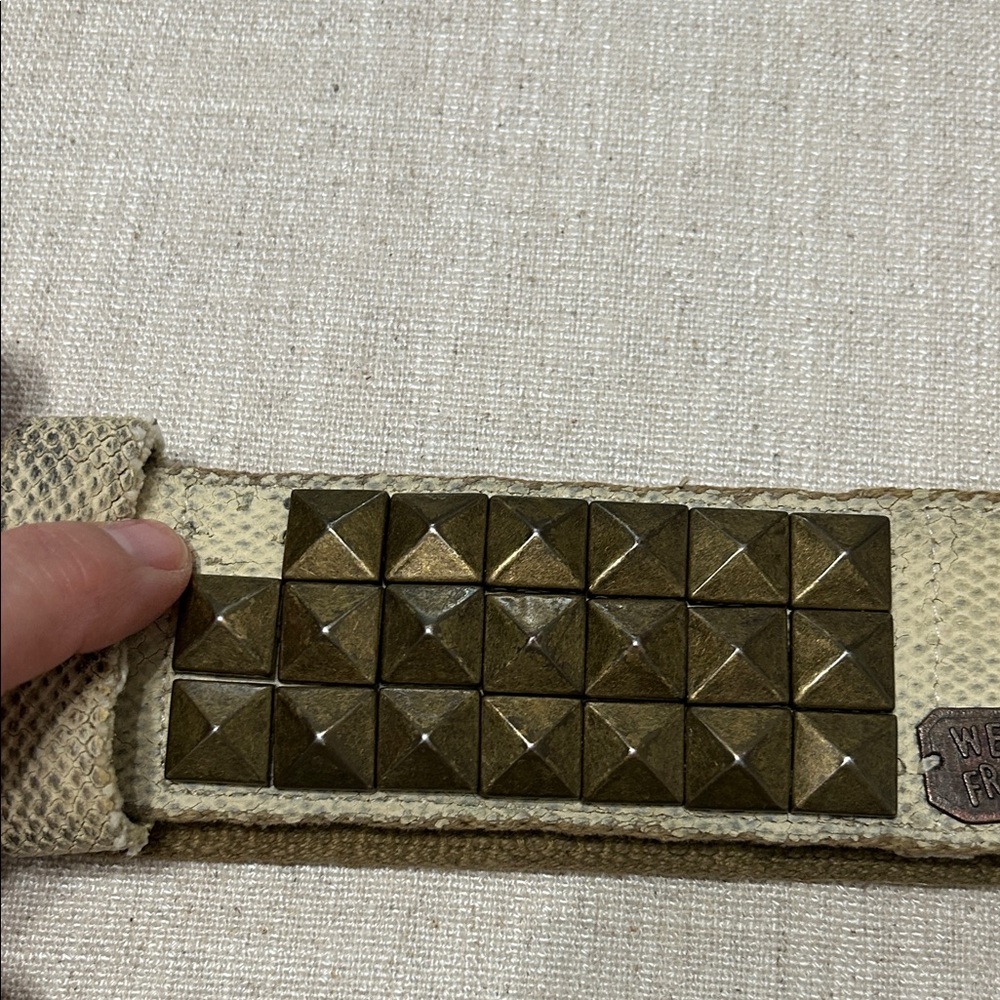 Free People We the Free Belt Studded Canvas Mountain Design and Large Buckle - Picture 8 of 13